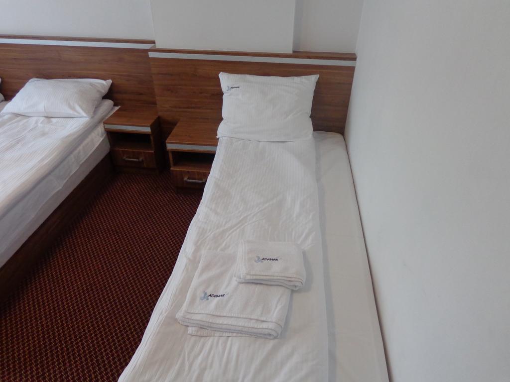 Adamar Jastrzebia Gora Bed and Breakfast Rum bild