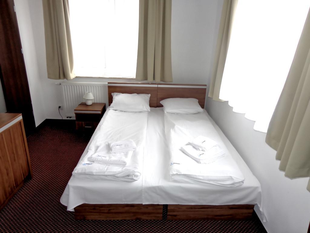 Adamar Jastrzebia Gora Bed and Breakfast Rum bild