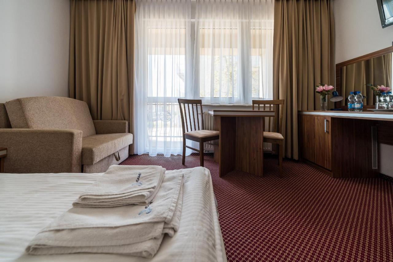Adamar Jastrzebia Gora Bed and Breakfast Exteriör bild
