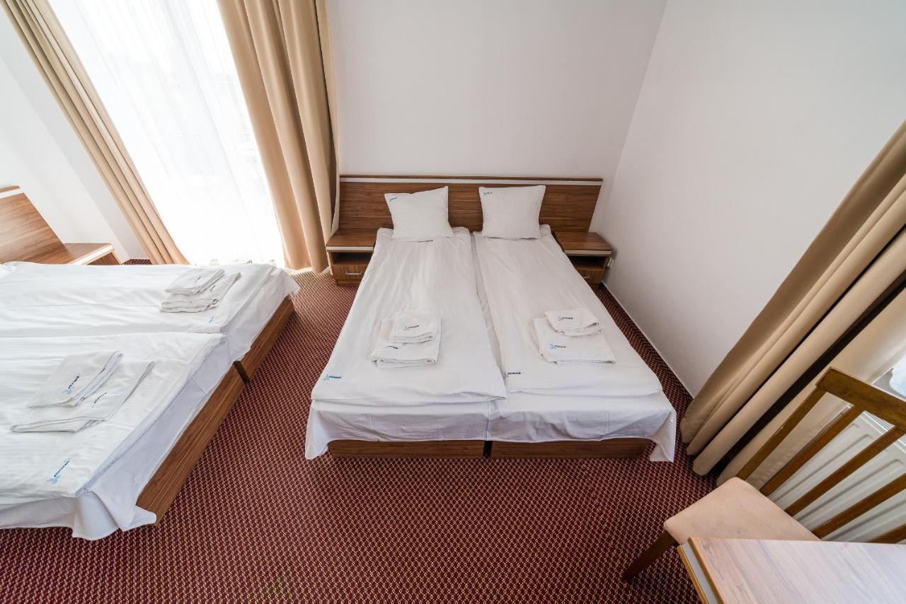 Adamar Jastrzebia Gora Bed and Breakfast Exteriör bild